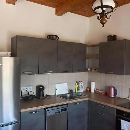 Prazdninovy Dum Na Palave S Vinnym Sklepem Milovice  Exterior photo